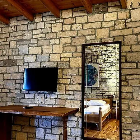 Palermiti Luxury Himare