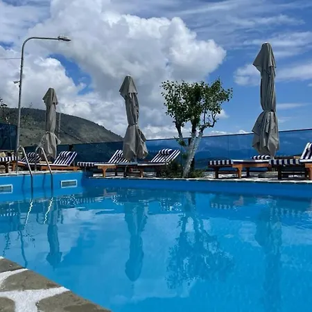 Lodge Palermiti Luxury Himare
