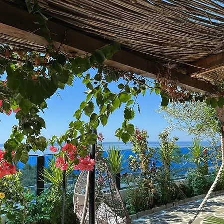 Palermiti Luxury Gerendaház Himara