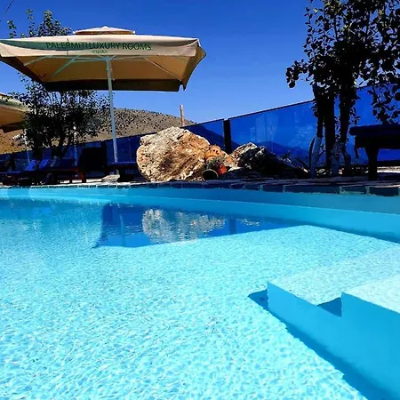 Palermiti Luxury Himare