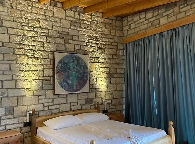 Palermiti Luxury Himara